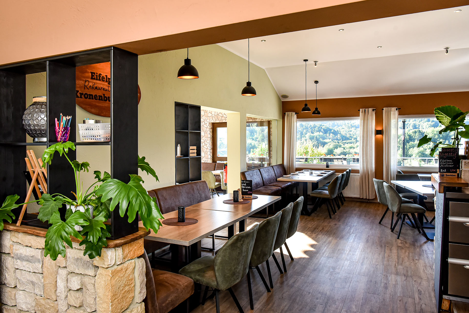 EKS_Restaurant_Durchgang