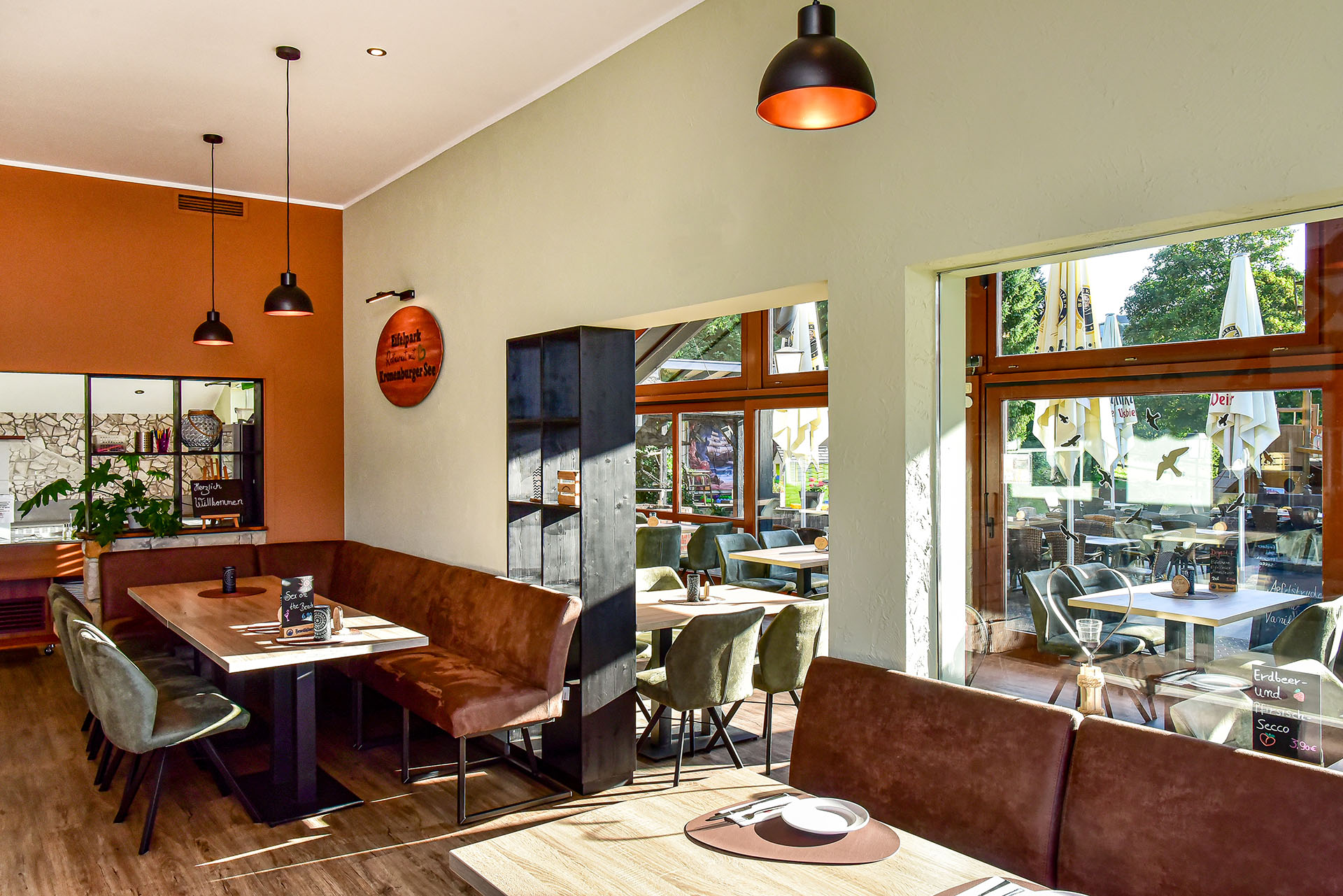 EKS_Restaurant_Tische